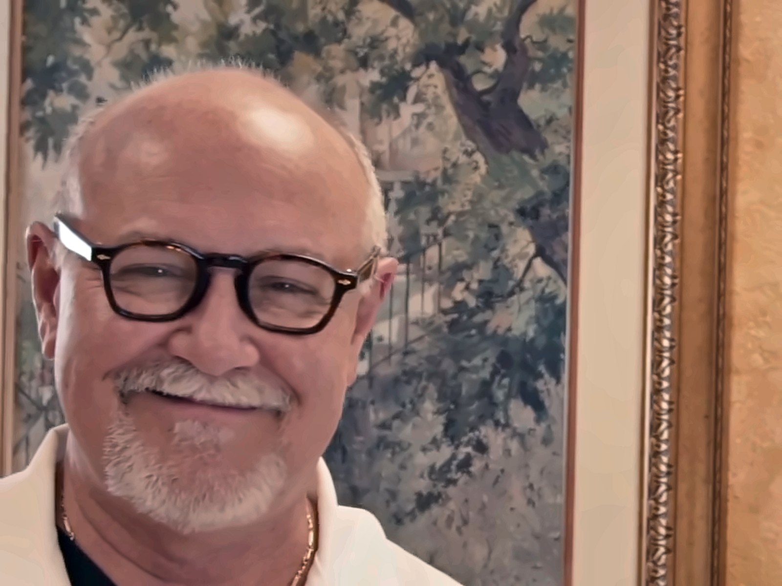 Dr. Ernesto J. Perez